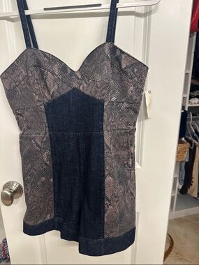 NWT Pilcro size 8 romper